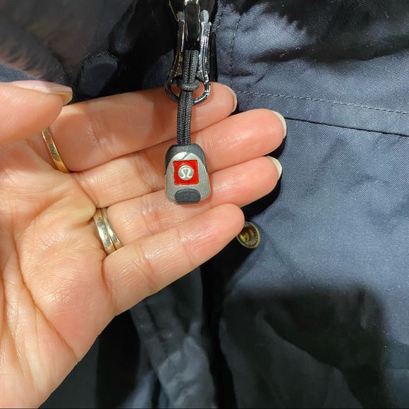 Lululemon Apex Jacket Winter Parka (No Hood) - Picture 10 of 15